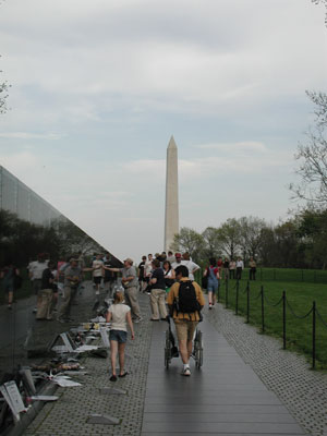 ../images/vietnam_memorial.jpg