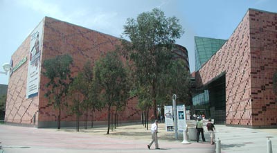../images/32_science_center.jpg