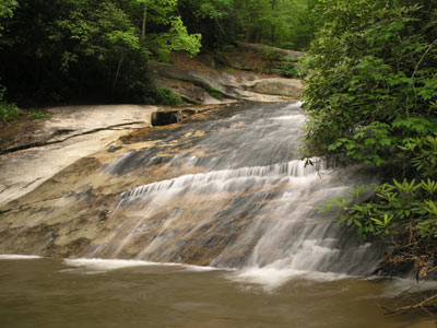 ../images/15_stonemtmiddlefalls.jpg