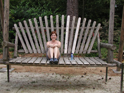 ../images/06_leandra_chair.jpg