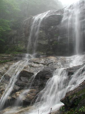 ../images/03_glen_falls_upper.jpg