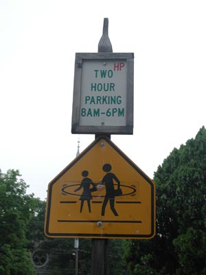 ../images/04_hulahoop_crosswalk.jpg