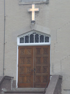 ../images/14_godshouse.jpg