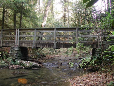 ../images/15_trail_bridge.jpg