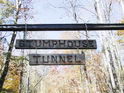 ../images/22_stumphouse_sign.jpg