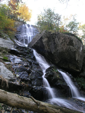 ../images/35_appleorchardfalls.jpg