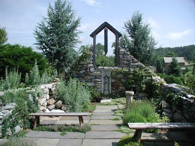 ../images/09_mideval_garden.jpg