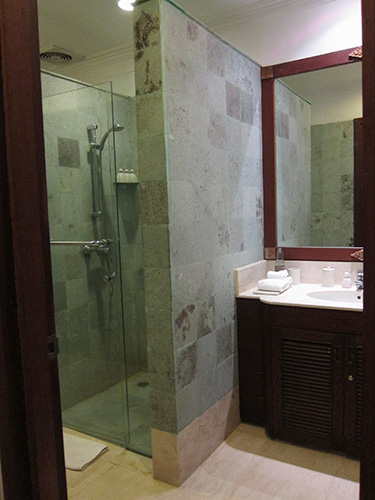 bathroom-men