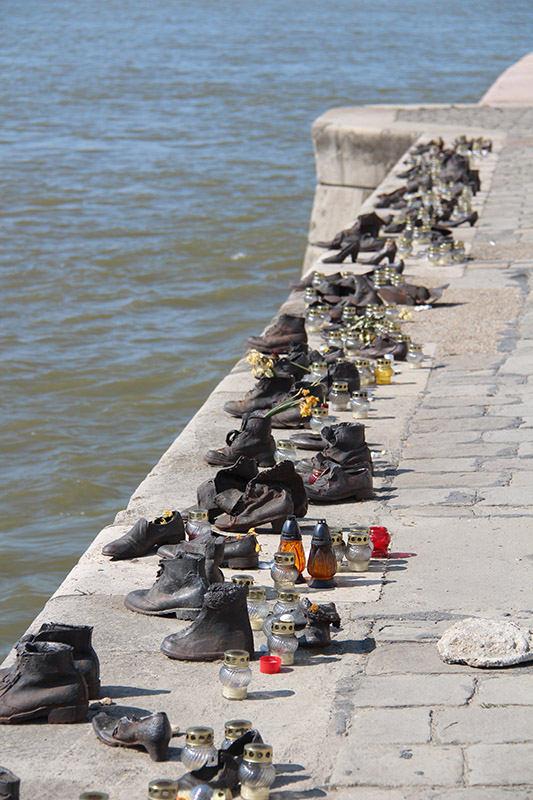 Shoes on the Danube (art installation)