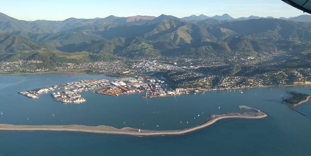 flying in to Nelson