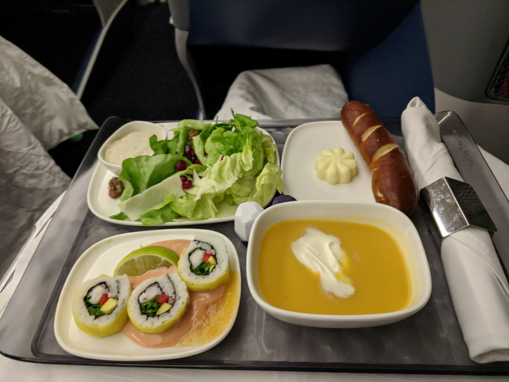 appetizer on Delta flight