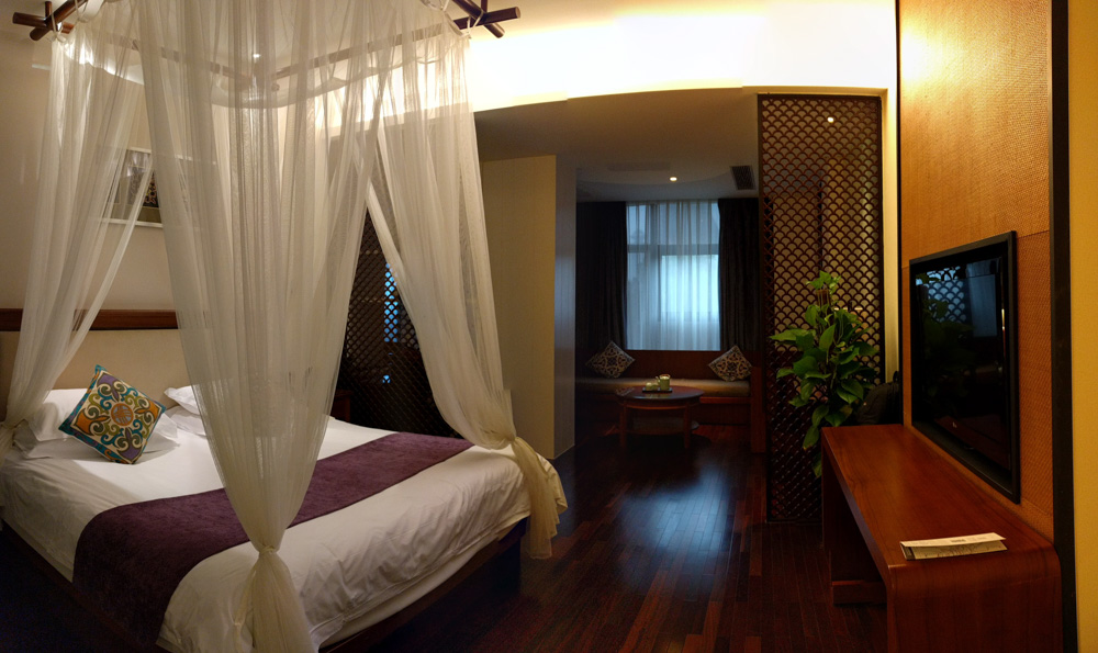 our 3rd floor room @ SSAW Boutique Hotel Shanghai Bund