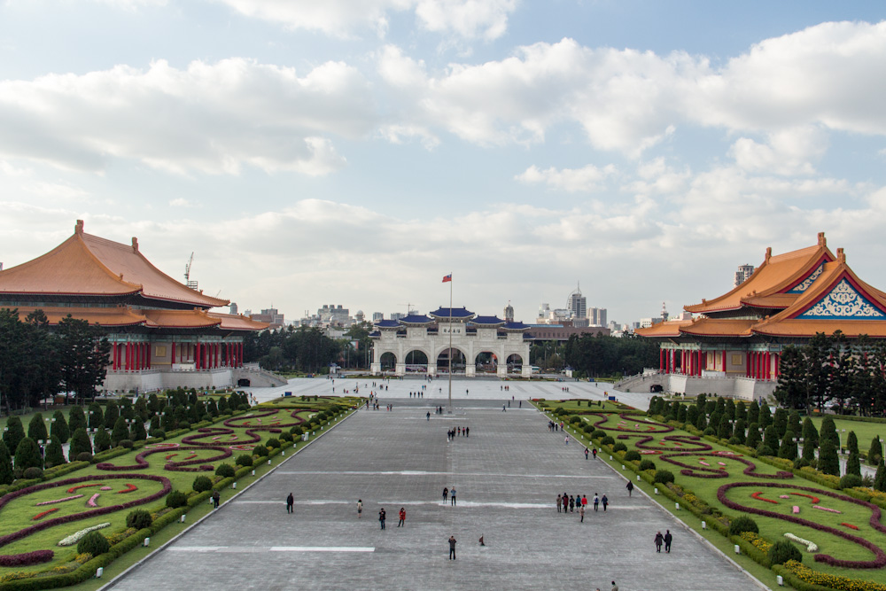 view from the top of Chiang Kai‑shek Memorial Hall