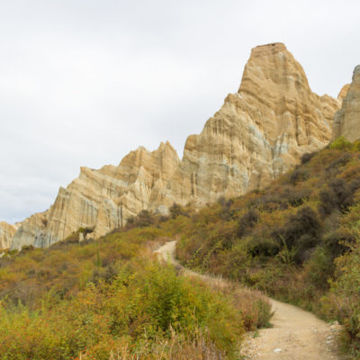 New Zealand – Clay Cliffs and return to Christchurch