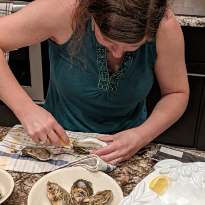 Week in Florida: Oyster shucking