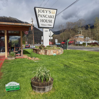 NC mountains, April 2022: food & drink